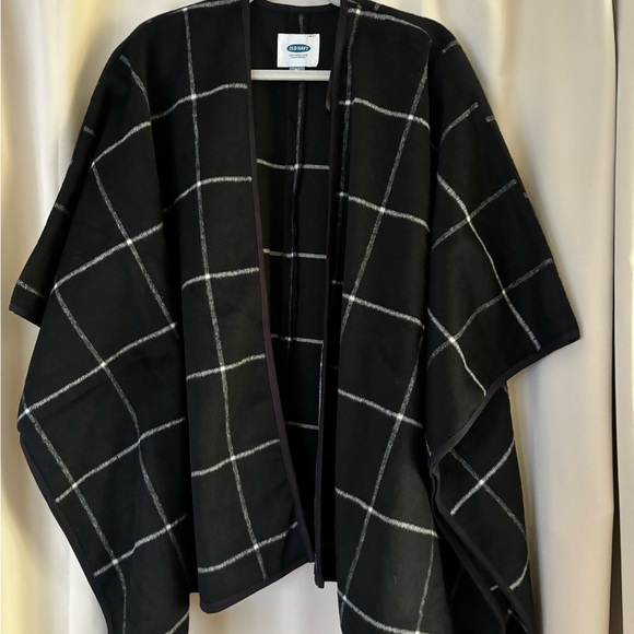 Old Navy Jackets & Blazers - OLD NAVY SHAWL/ CAPE
